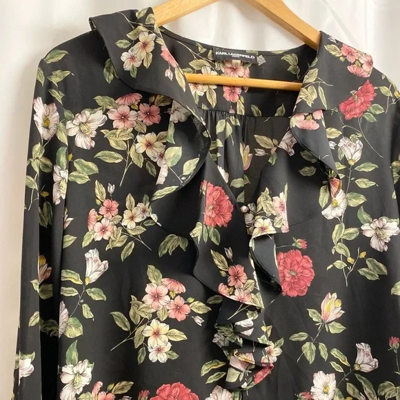 Floral Ruffle Black Blouse - Picture 9 of 12